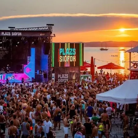 Holyday Relax בית נופש *